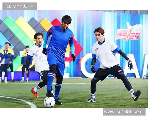 从街头小球员到绿茵场上的巨星足球明星的童年奋斗与梦想之路